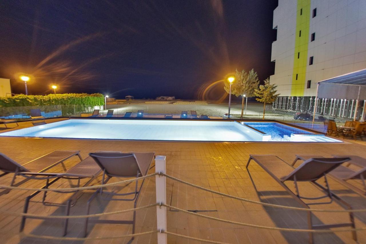 Jijo'S Hotel Мамая Экстерьер фото