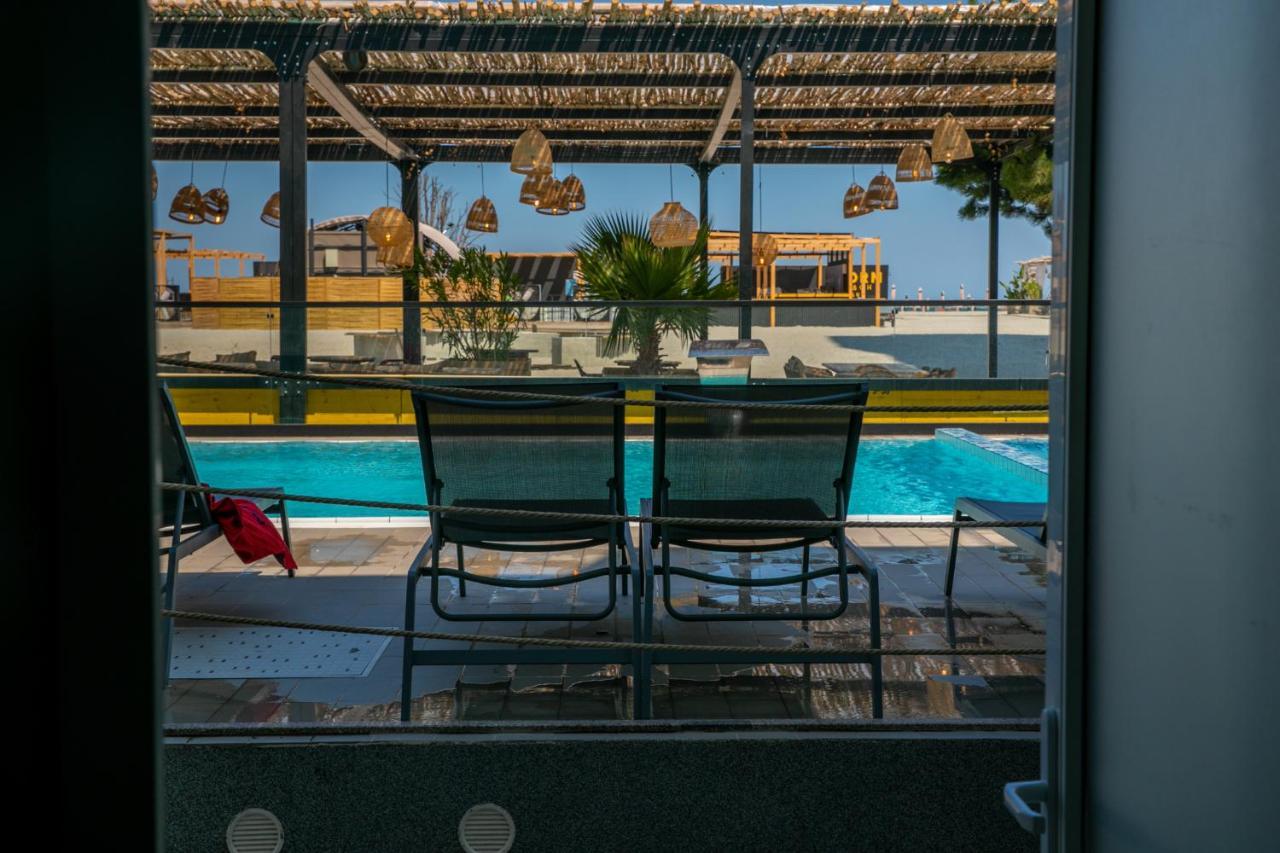 Jijo'S Hotel Мамая Экстерьер фото